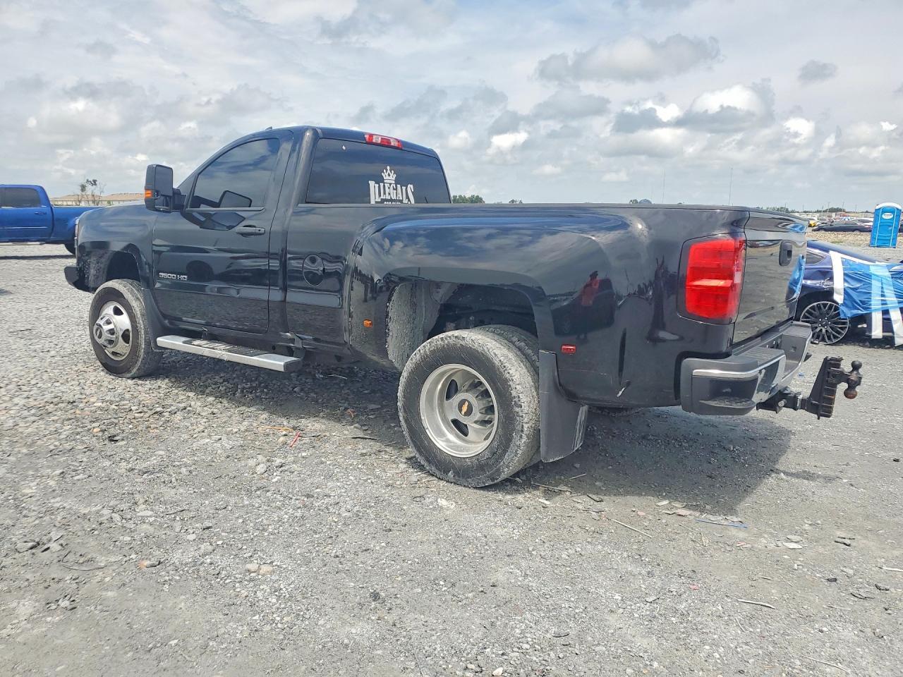 2017 Chevrolet Truck - Фото 2