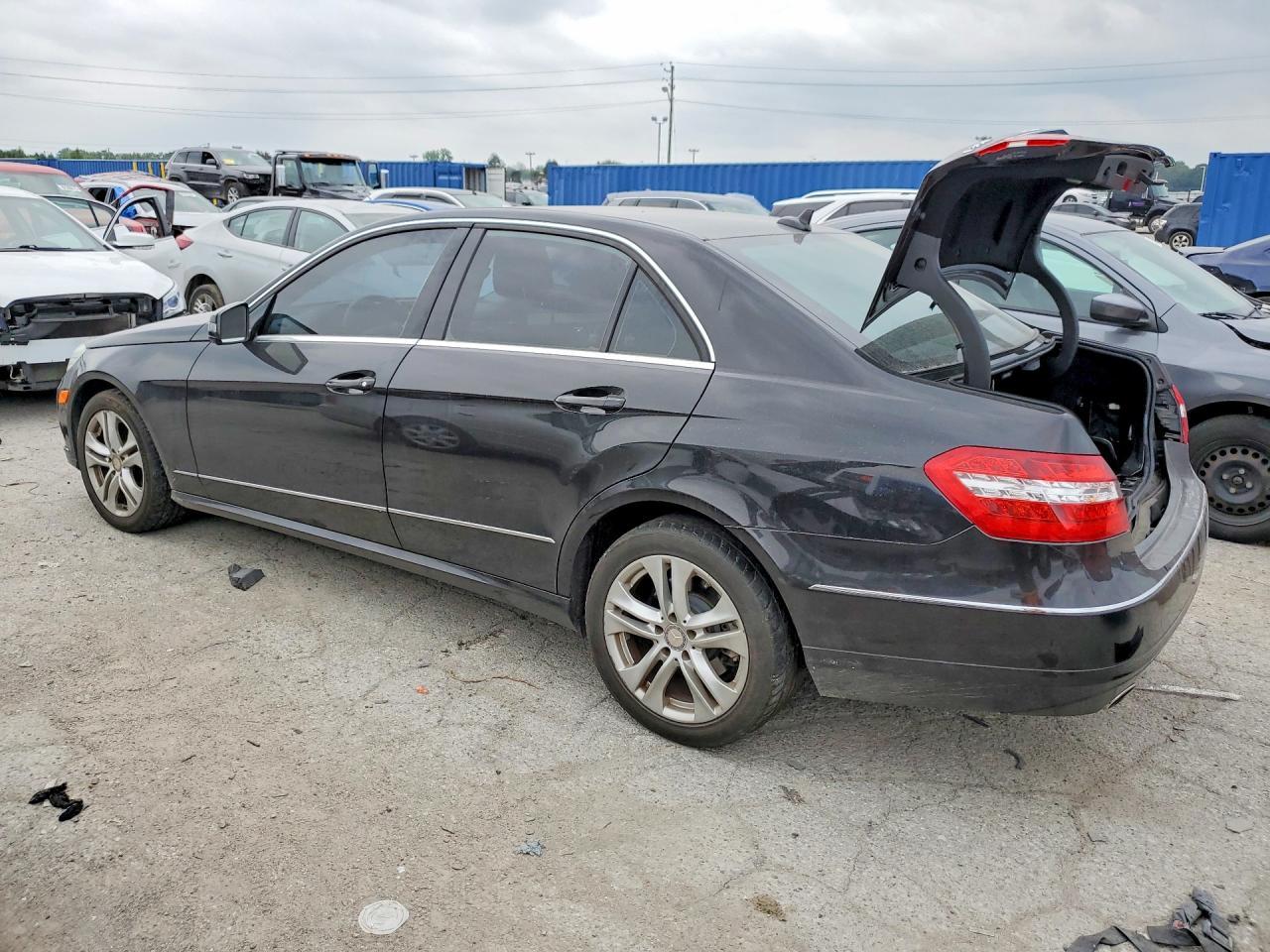 2011 Mercedes-Benz E 350 4Matic - Image 2