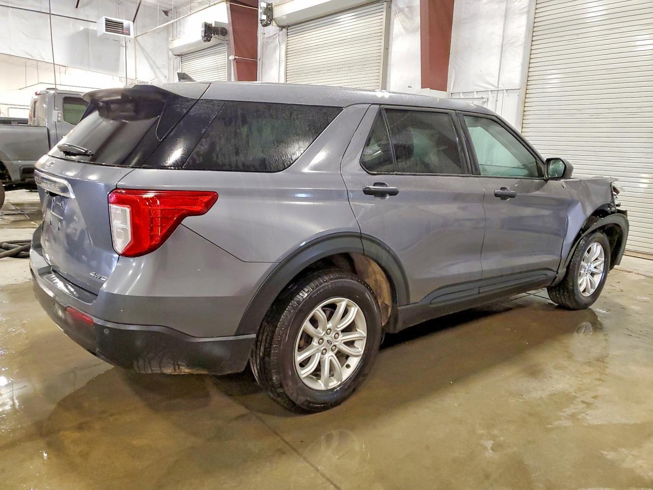 2021 Ford Explorer - Фото 3