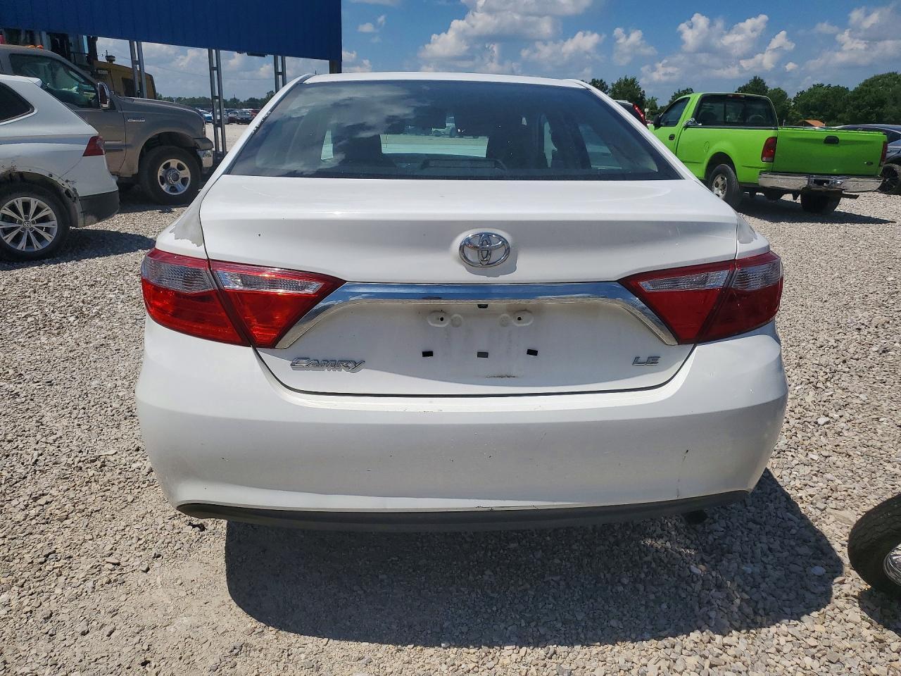2016 Toyota Camry Le - Image 6