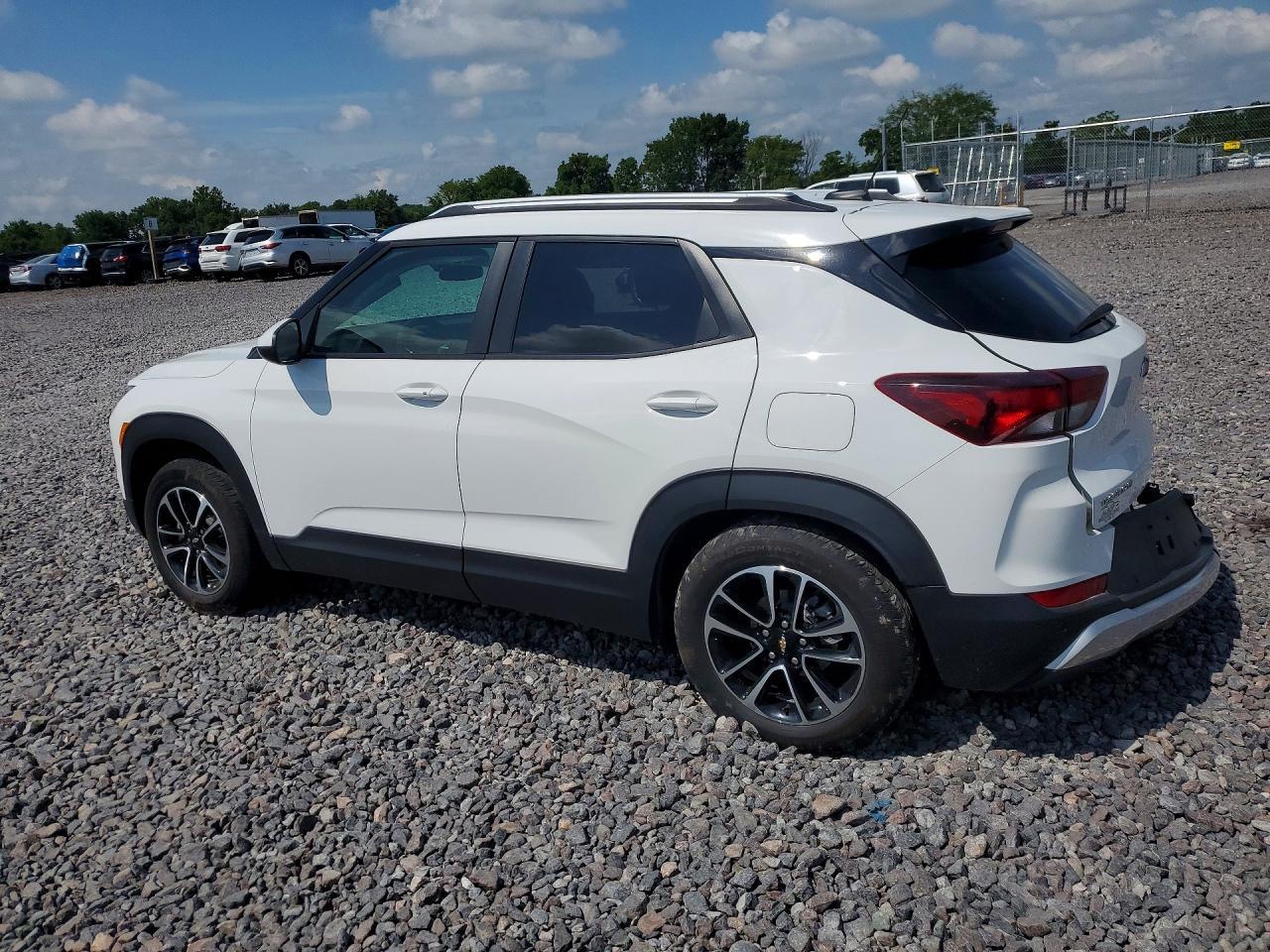 2024 Chevrolet Trailblazer Lt - Image 2