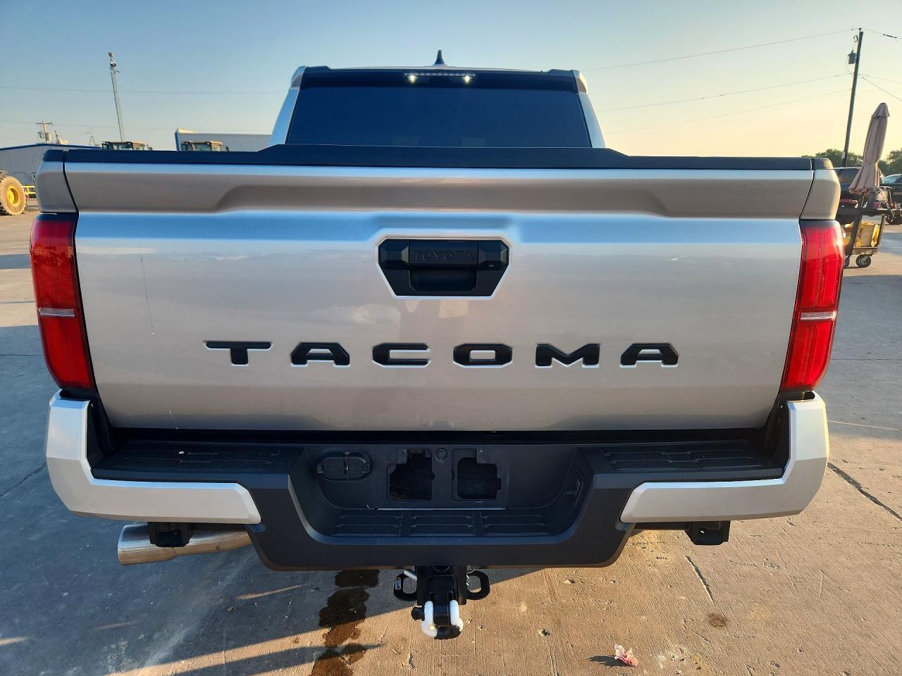 2025 Toyota Tacoma Sr5 - Image 6