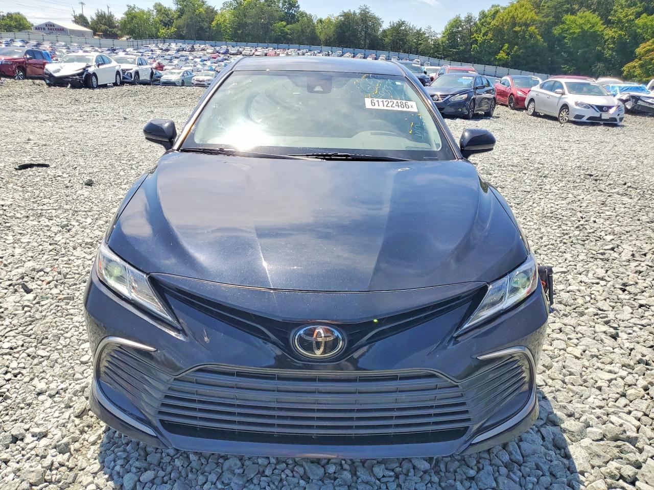 2022 Toyota Camry Le - Фото 5