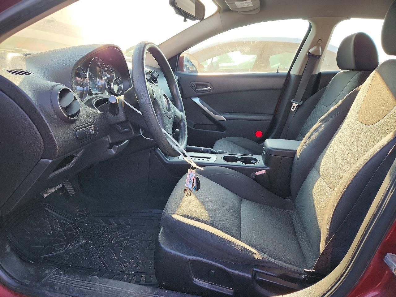 2009 Pontiac G6 - Image 7