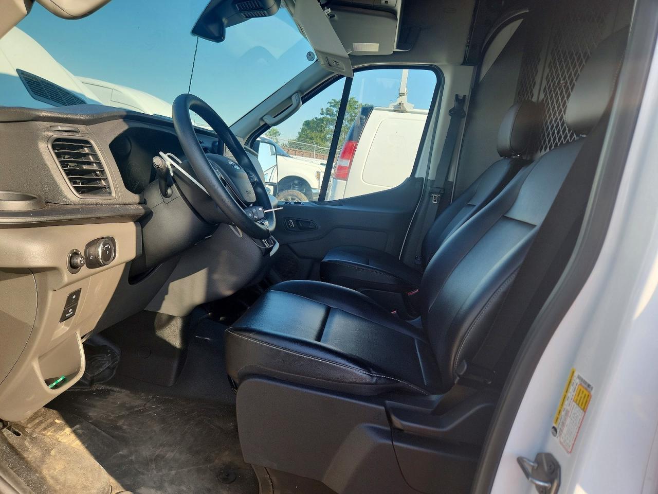 2024 Ford Transit T-250 - Фото 7