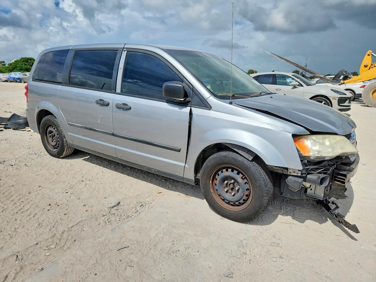 2013 Dodge Grand Caravan Se - Image 4