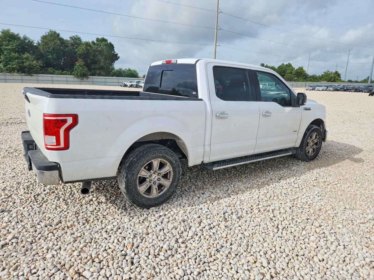 2017 Ford F150 Supercrew - Image 3