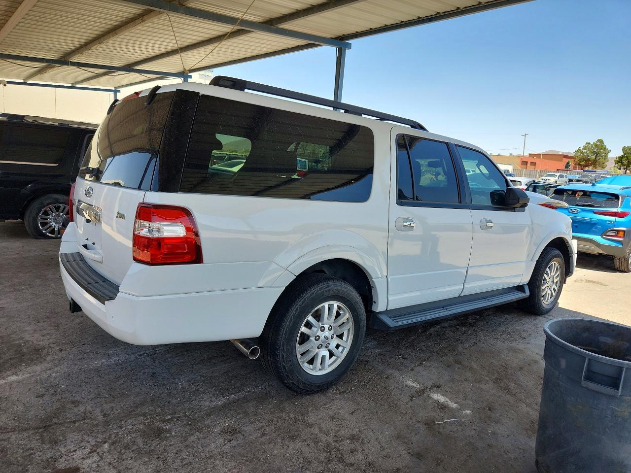 2011 Ford Expedition El Xlt - Фото 3