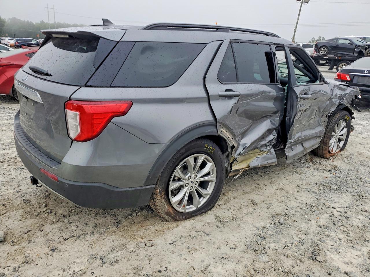 2024 Ford Explorer Xlt - Фото 3