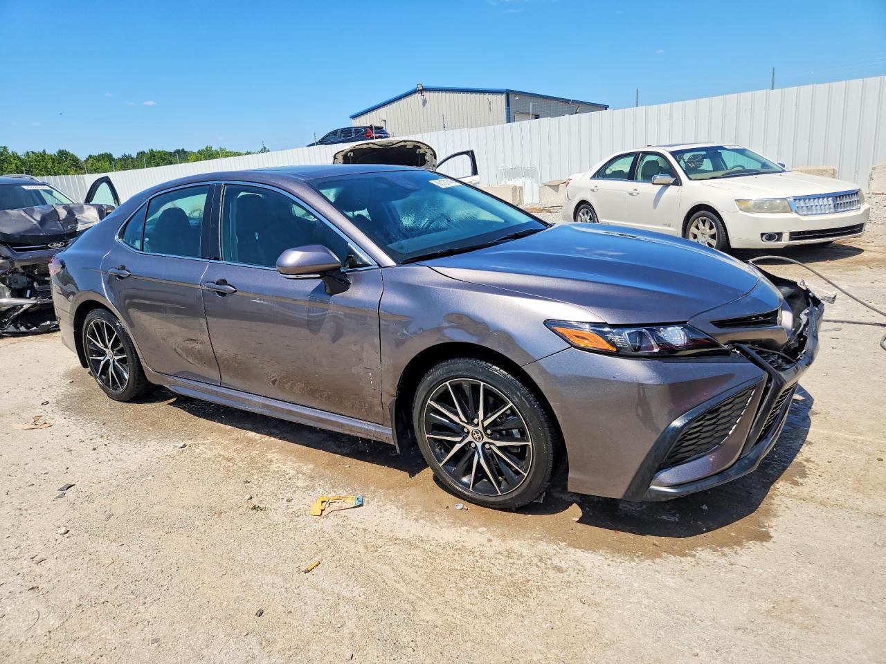 2024 Toyota Camry Se - Фото 4
