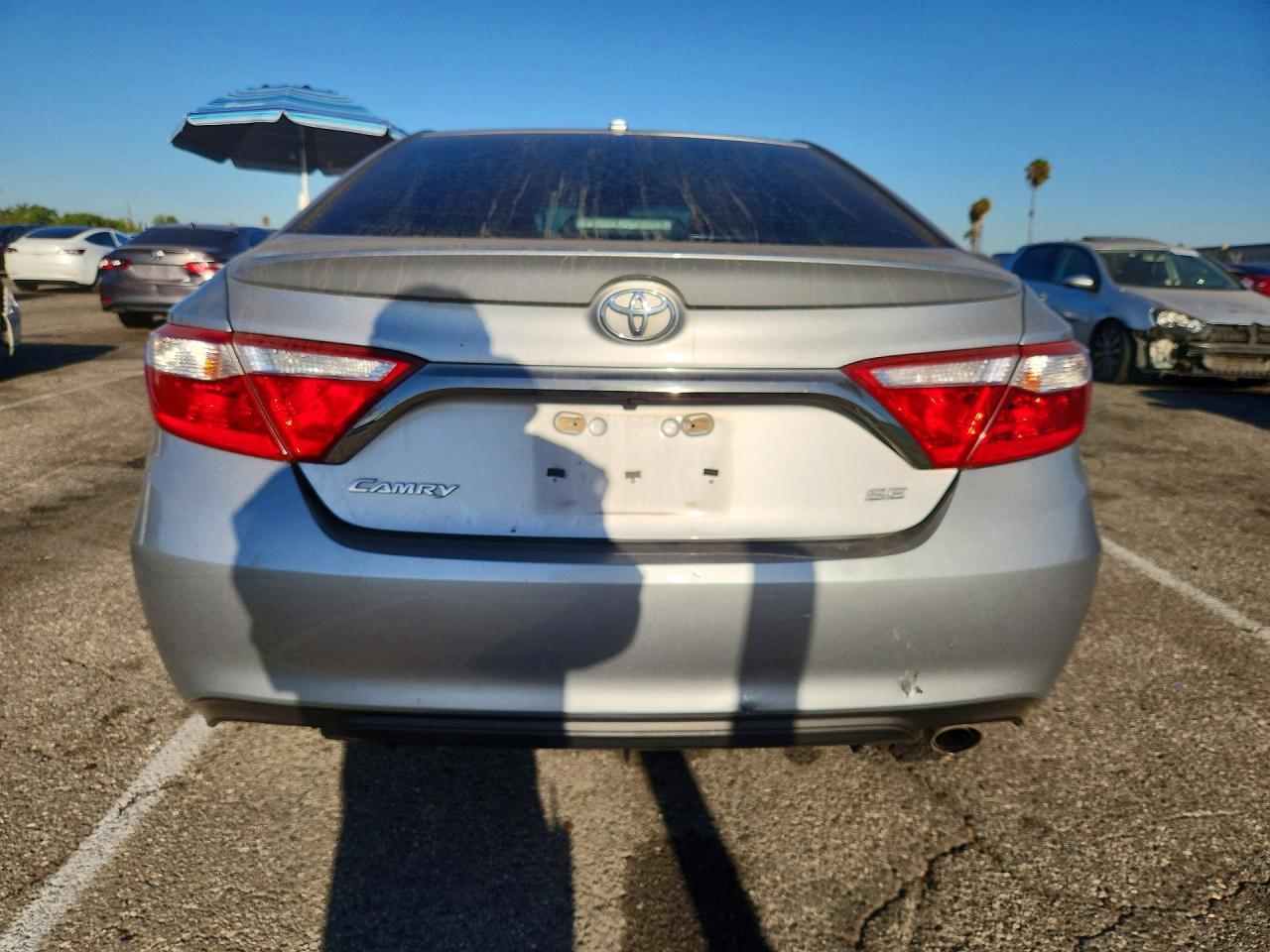 2017 Toyota Camry Se - Фото 6