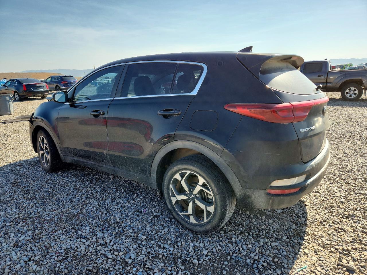 2022 Kia Sportage Lx - Image 2