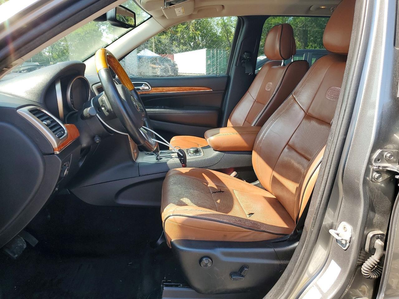2011 Jeep Grand Cherokee Overland - Image 7