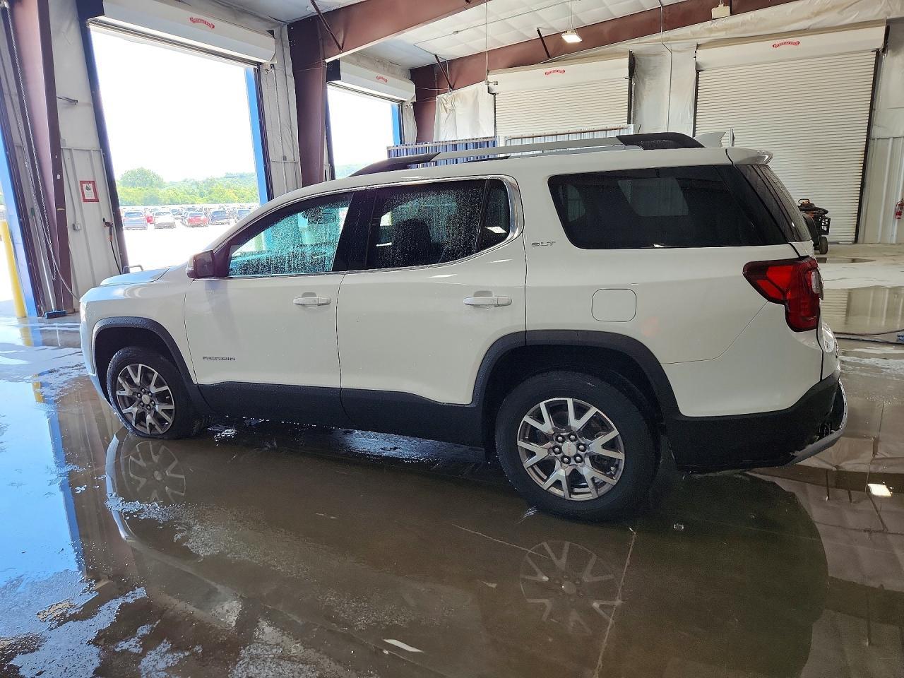 2021 GMC Acadia Slt - Image 2