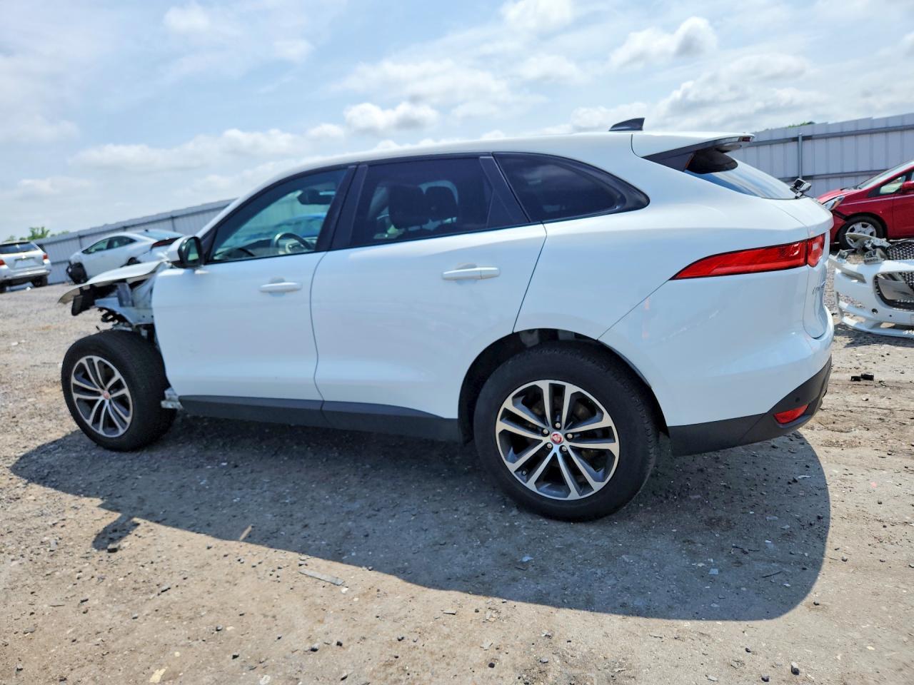 2020 Jaguar F-Pace Premium - Фото 2