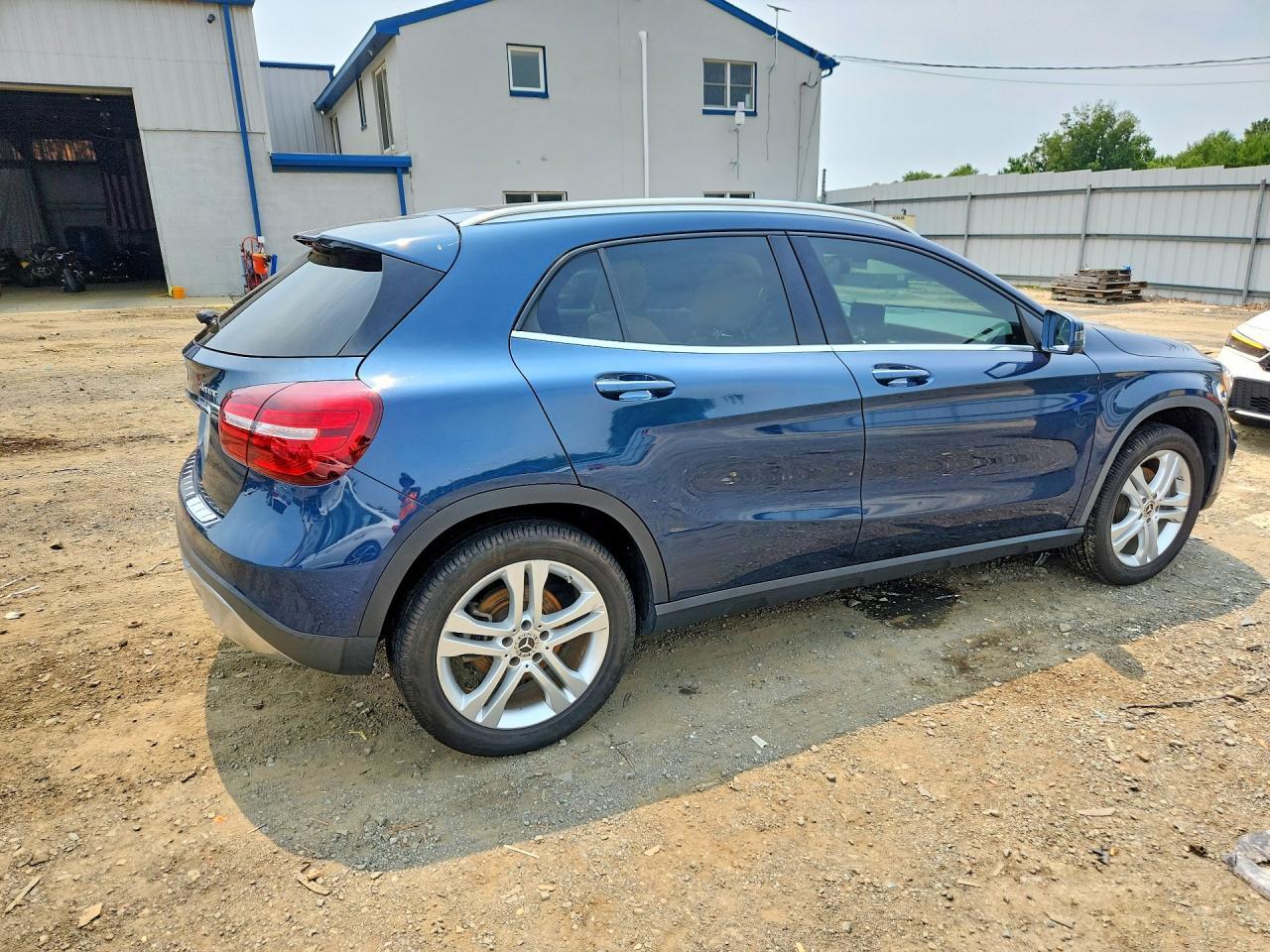 2020 Mercedes-Benz Gla 250 4Matic - Фото 3