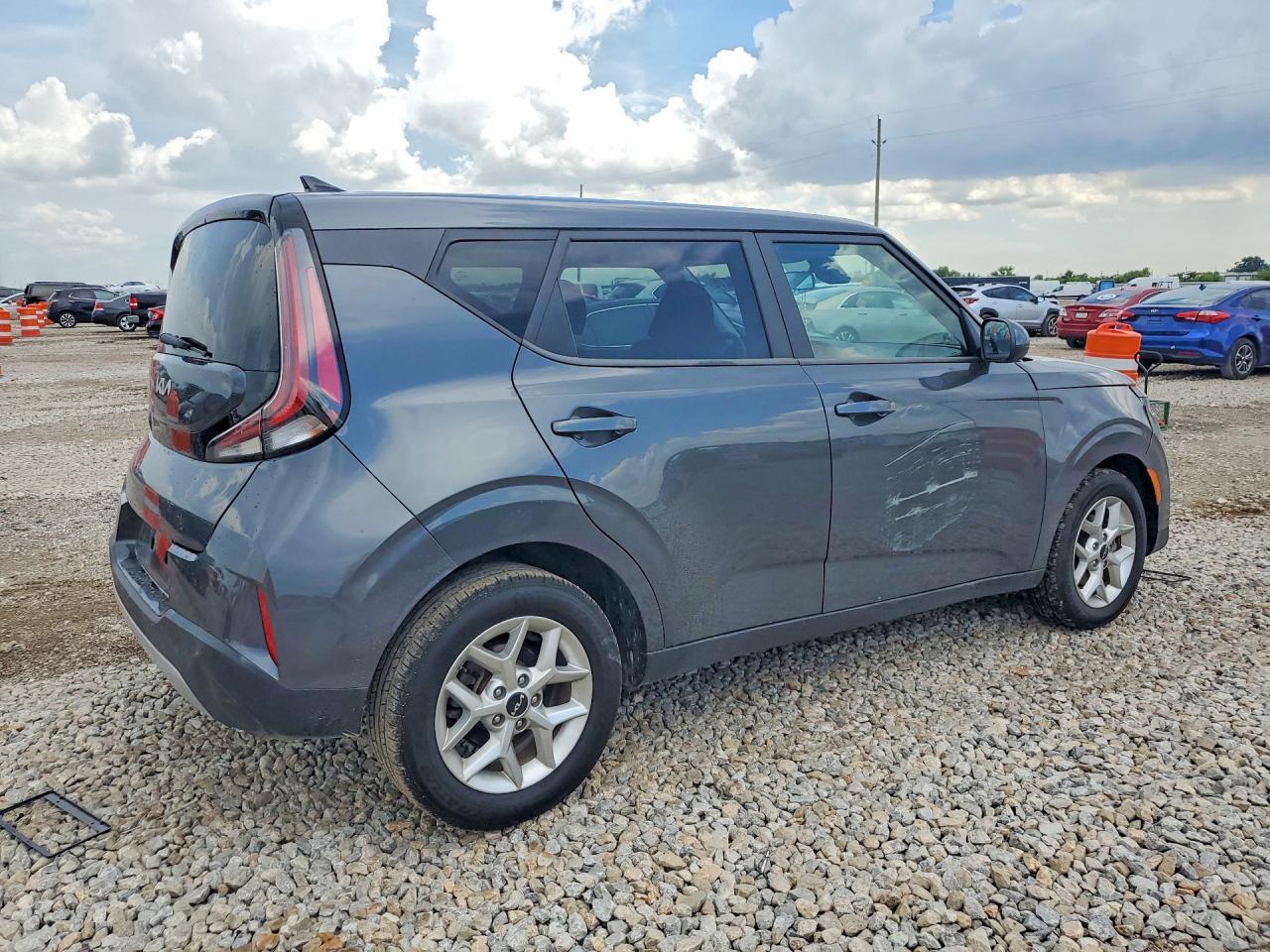 2023 Kia Soul Lx - Фото 3