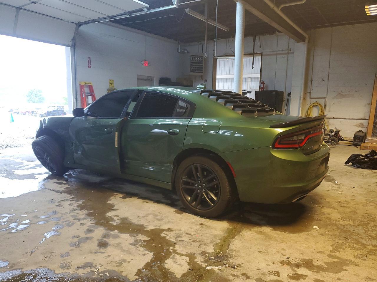 2019 Dodge Charger Sxt - Image 2
