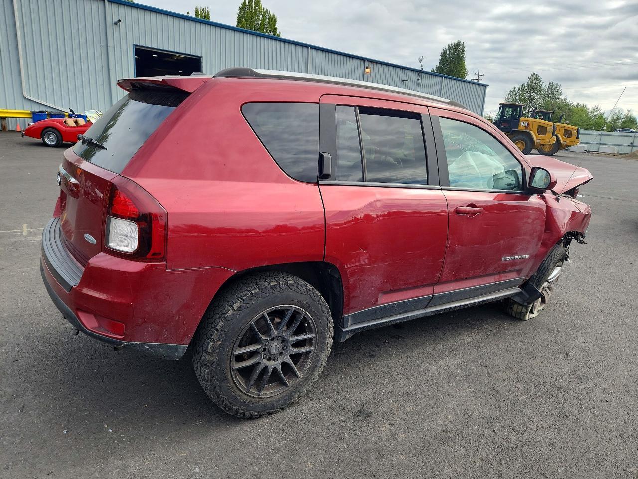 2017 Jeep Compass Latitude - Image 3