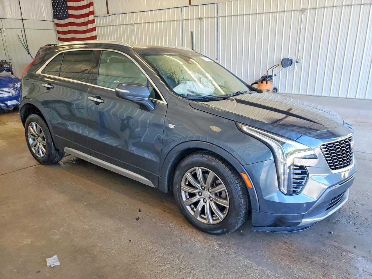 2019 Cadillac Xt4 Premium Luxury - Image 4