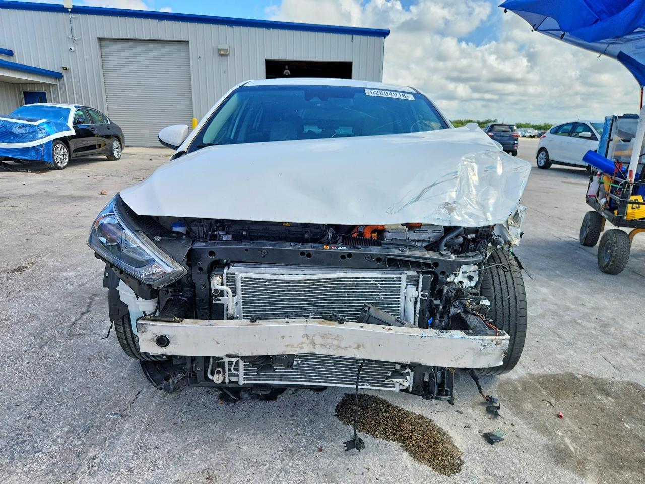 2021 Hyundai Ioniq Se - Фото 5