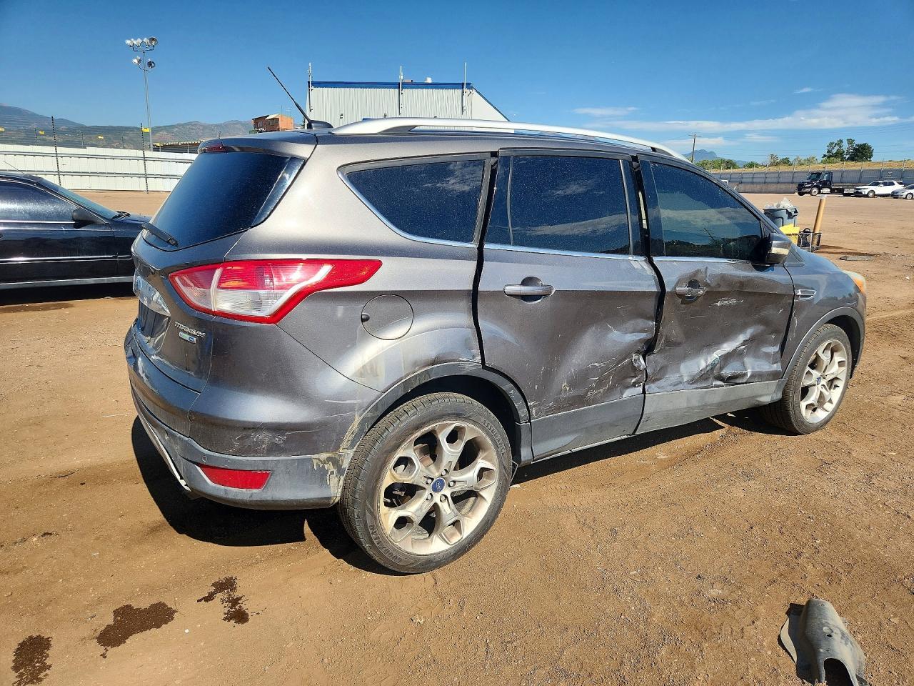 2014 Ford Escape Titanium - Image 3