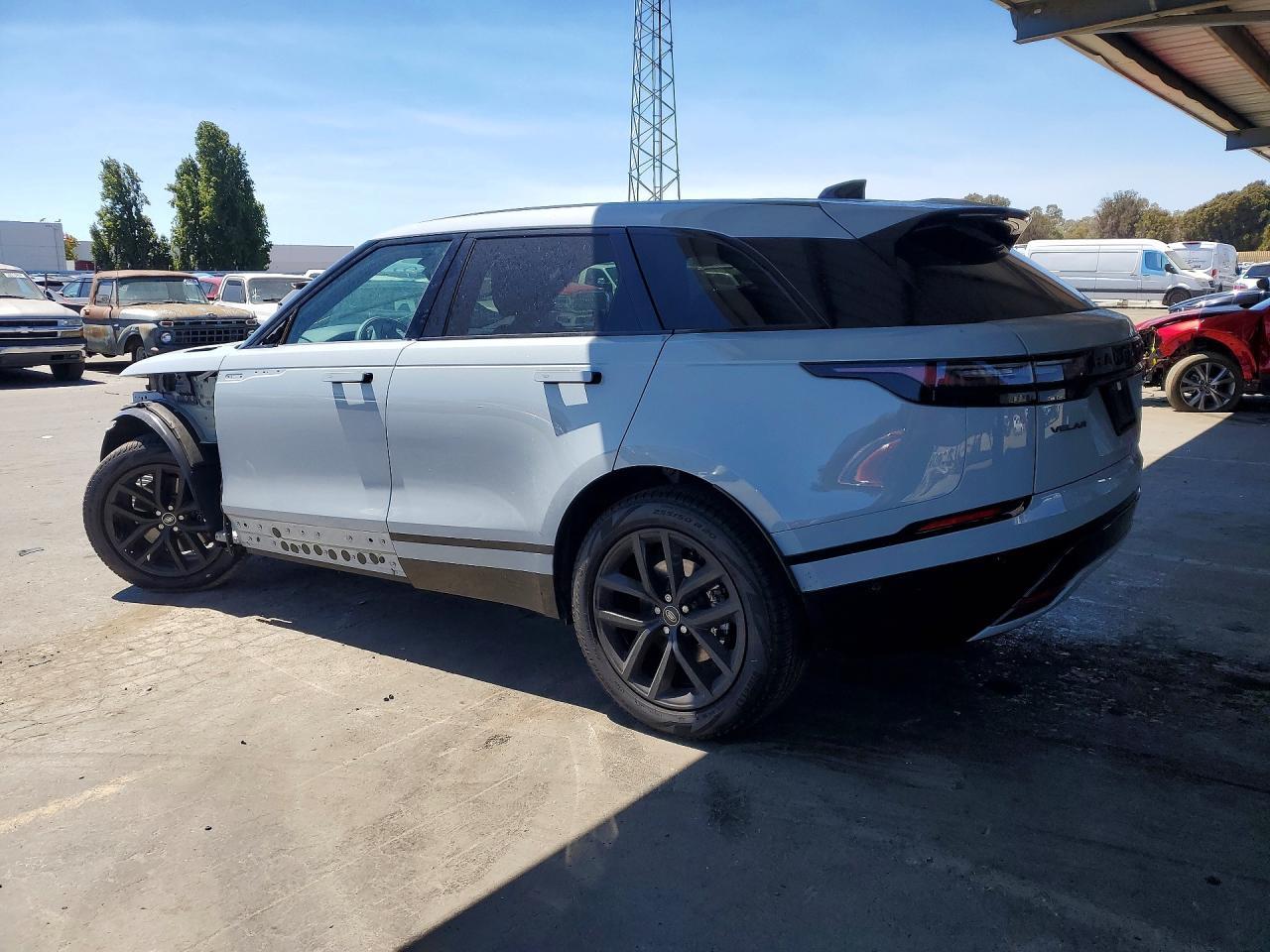 2026 Land Rover Range Rover Velar Dynamic Se - Image 2
