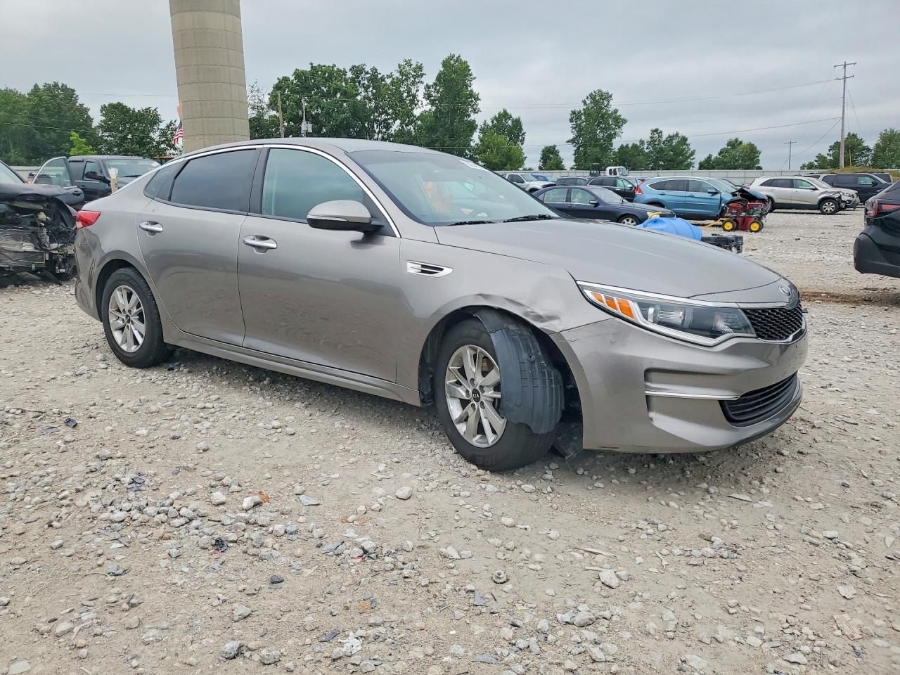 2017 Kia Optima Lx - Image 4