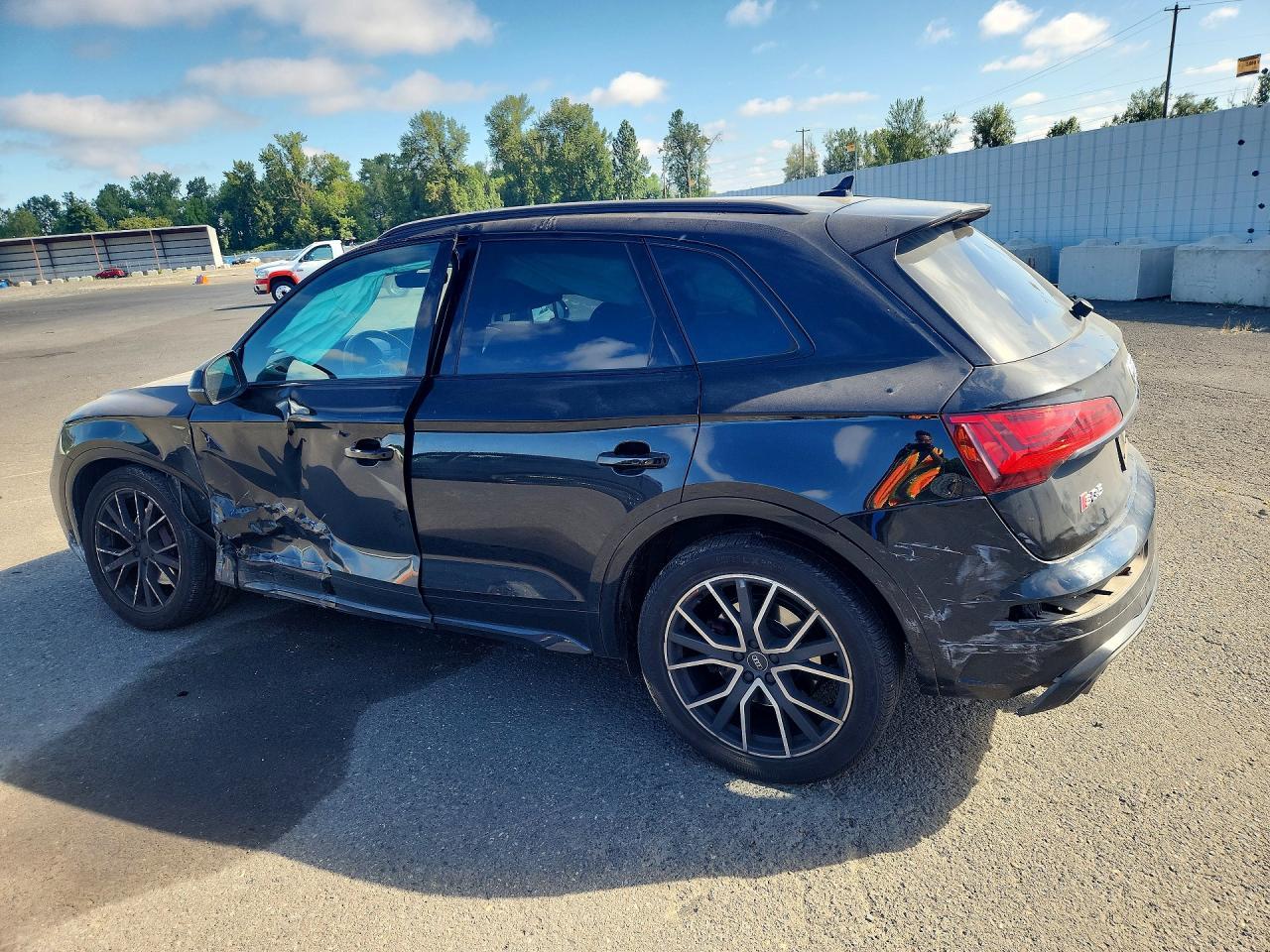 2023 Audi Sq5 Premium Plus - Image 2
