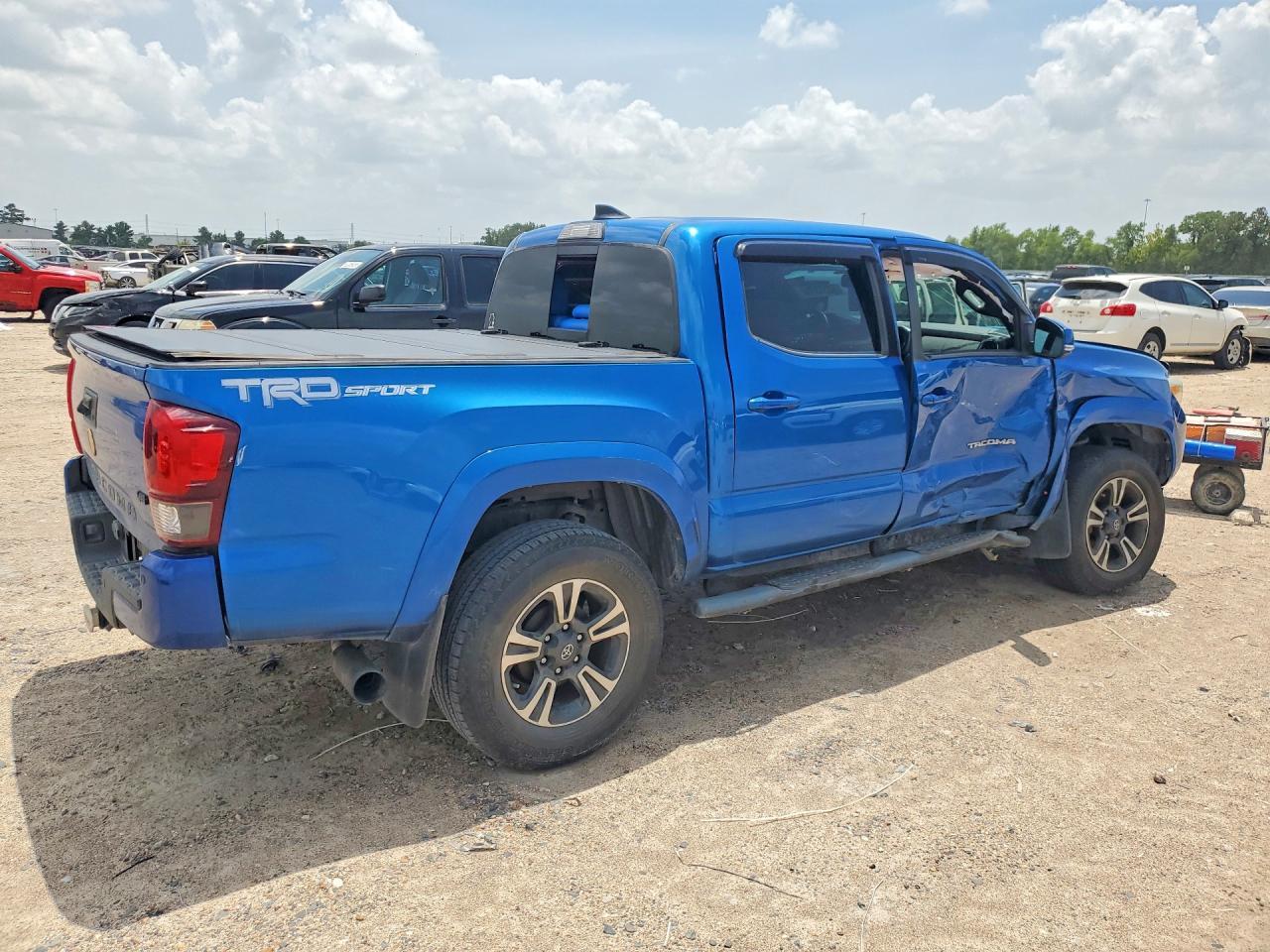 2018 Toyota Tacoma Trd Sport - Image 3