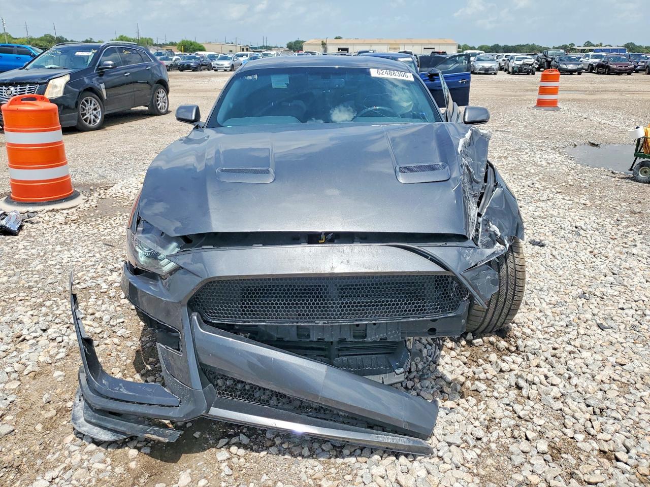 2020 Ford Mustang Gt - Фото 5