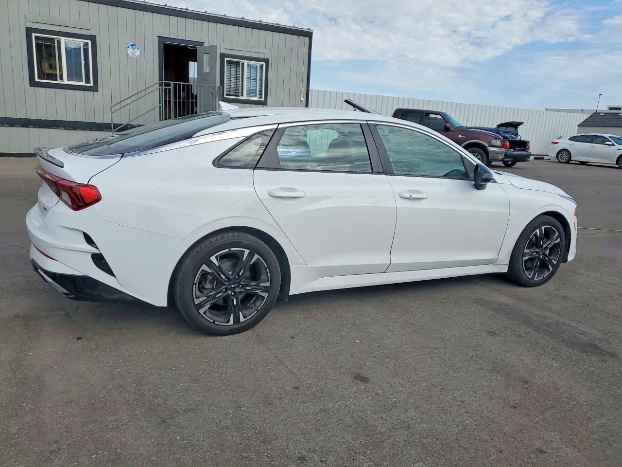 2023 Kia K5 Gt Line - Image 3