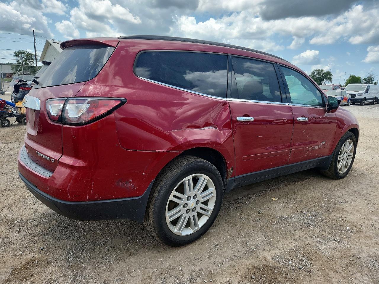 2013 Chevrolet Traverse Lt - Image 3