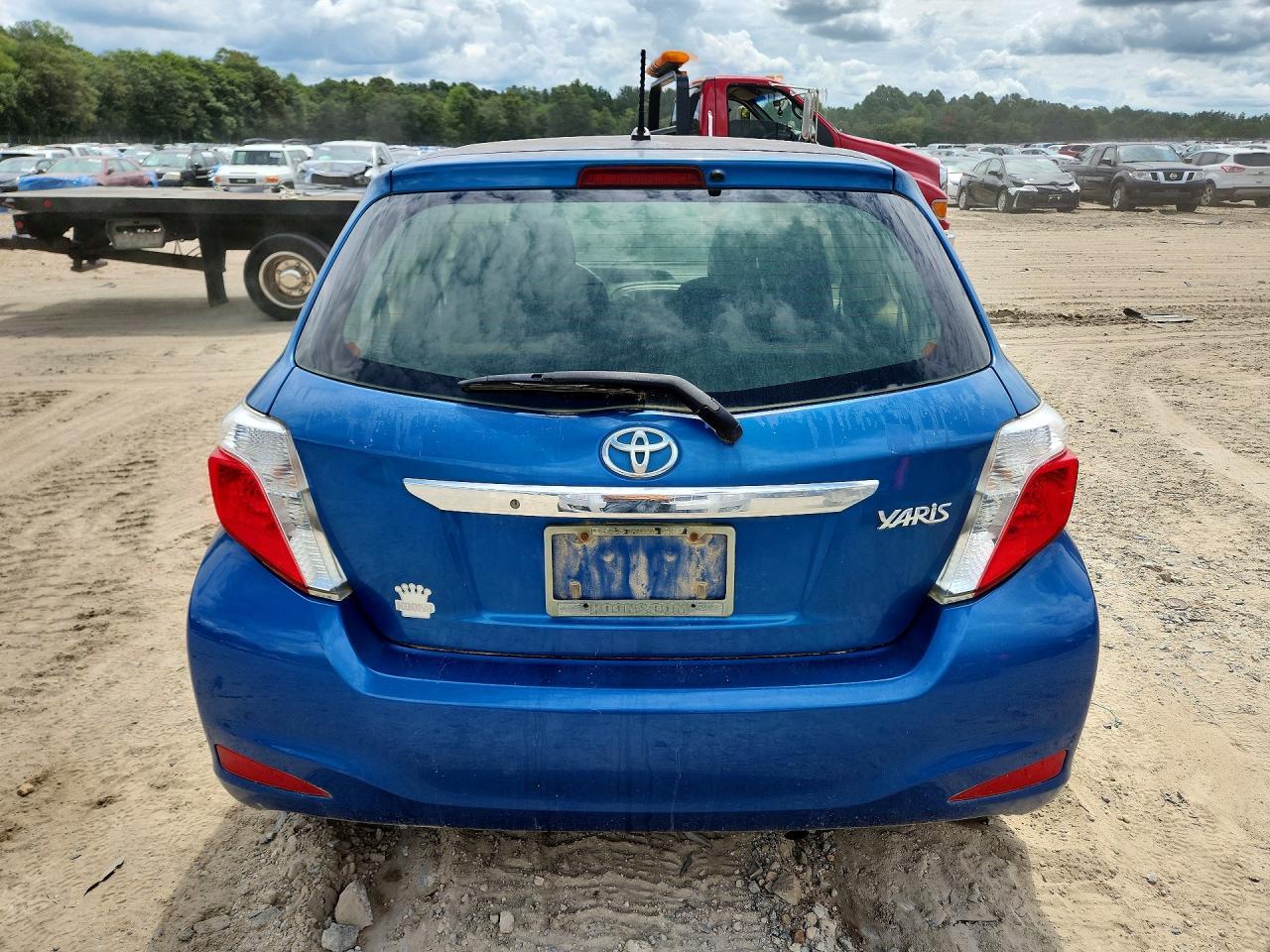 2013 Toyota Yaris 3-Door L - Image 6
