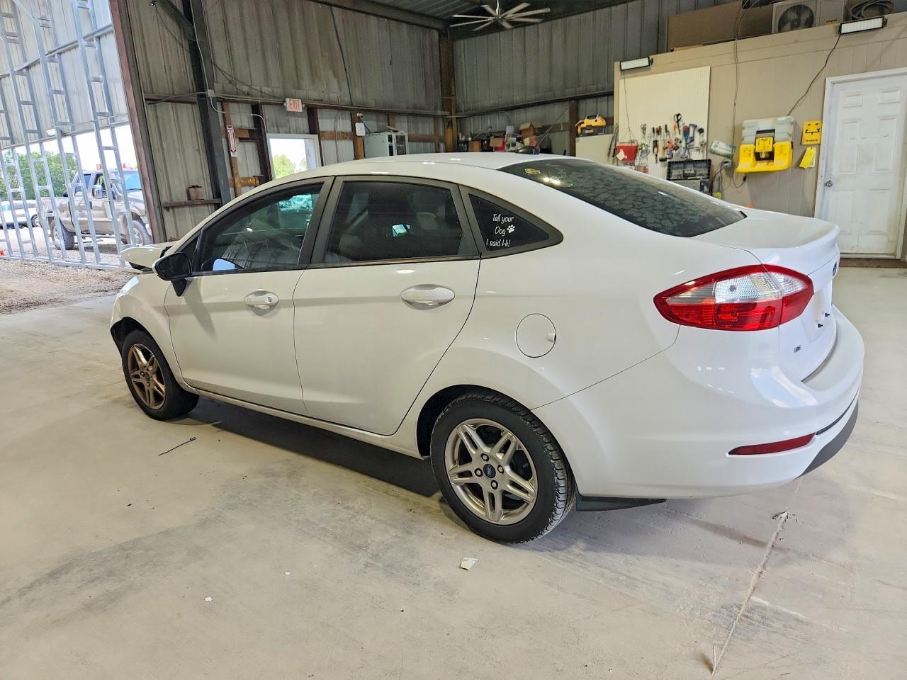 2019 Ford Fiesta Se - Фото 2