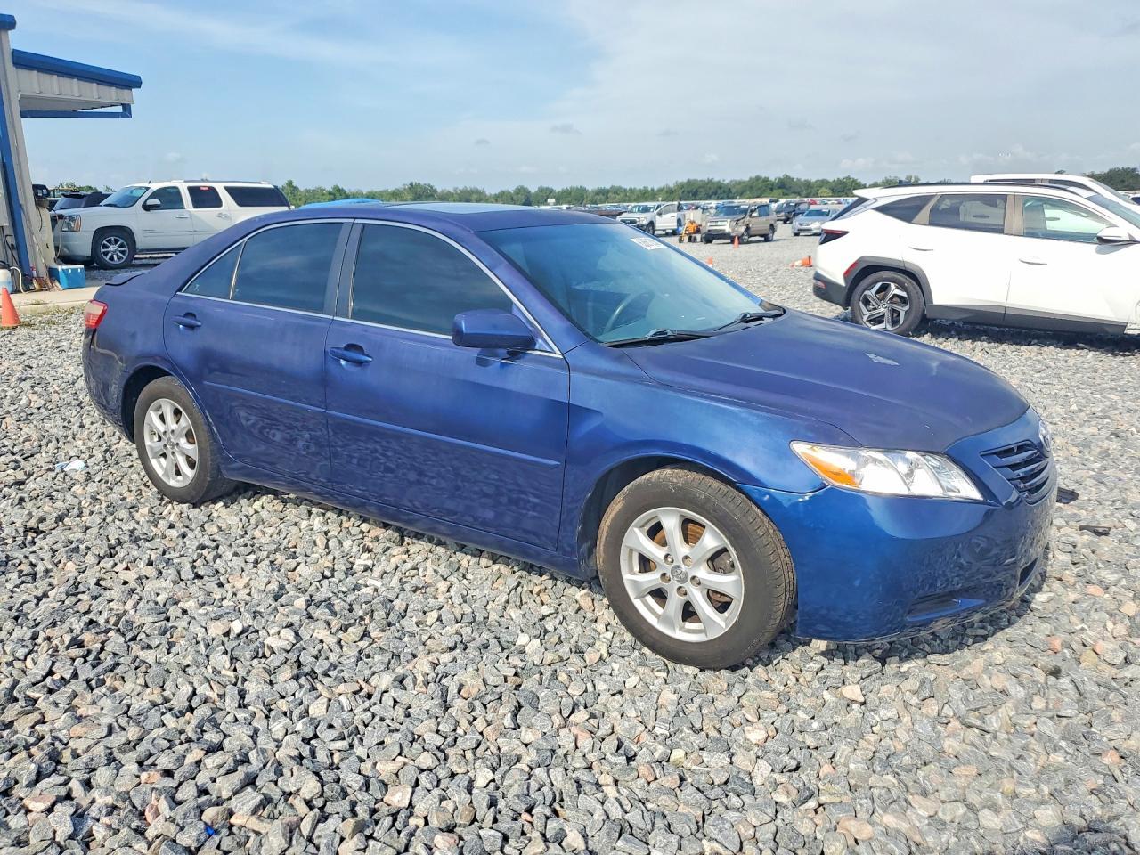 2007 Toyota Camry Le - Image 4