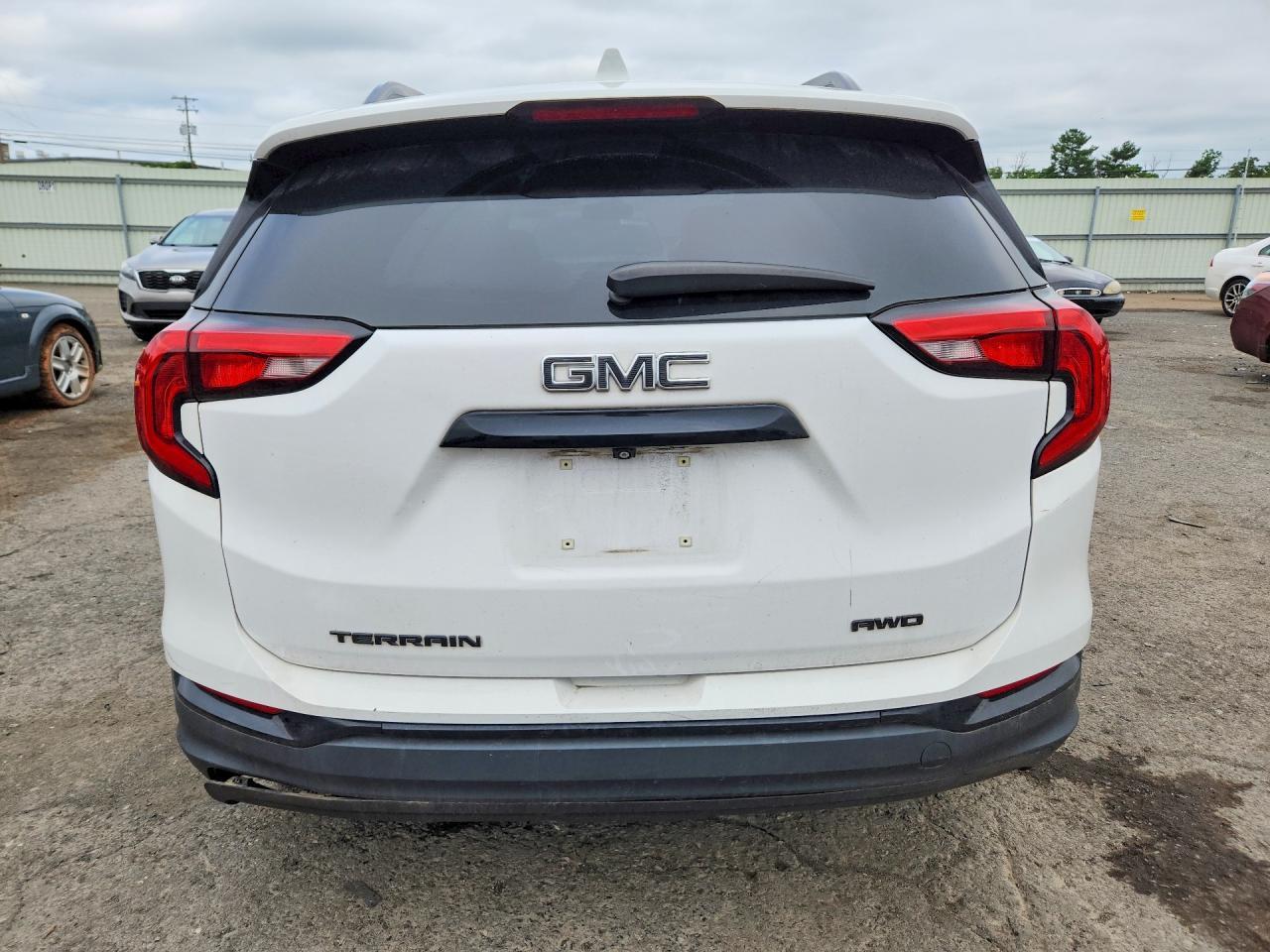2020 GMC Terrain Slt - Image 6