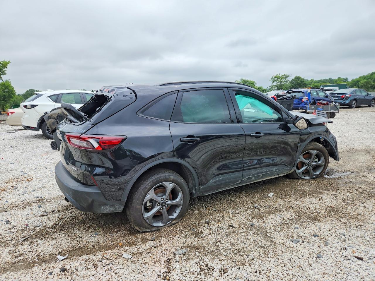 2025 Ford Escape St Line - Image 3