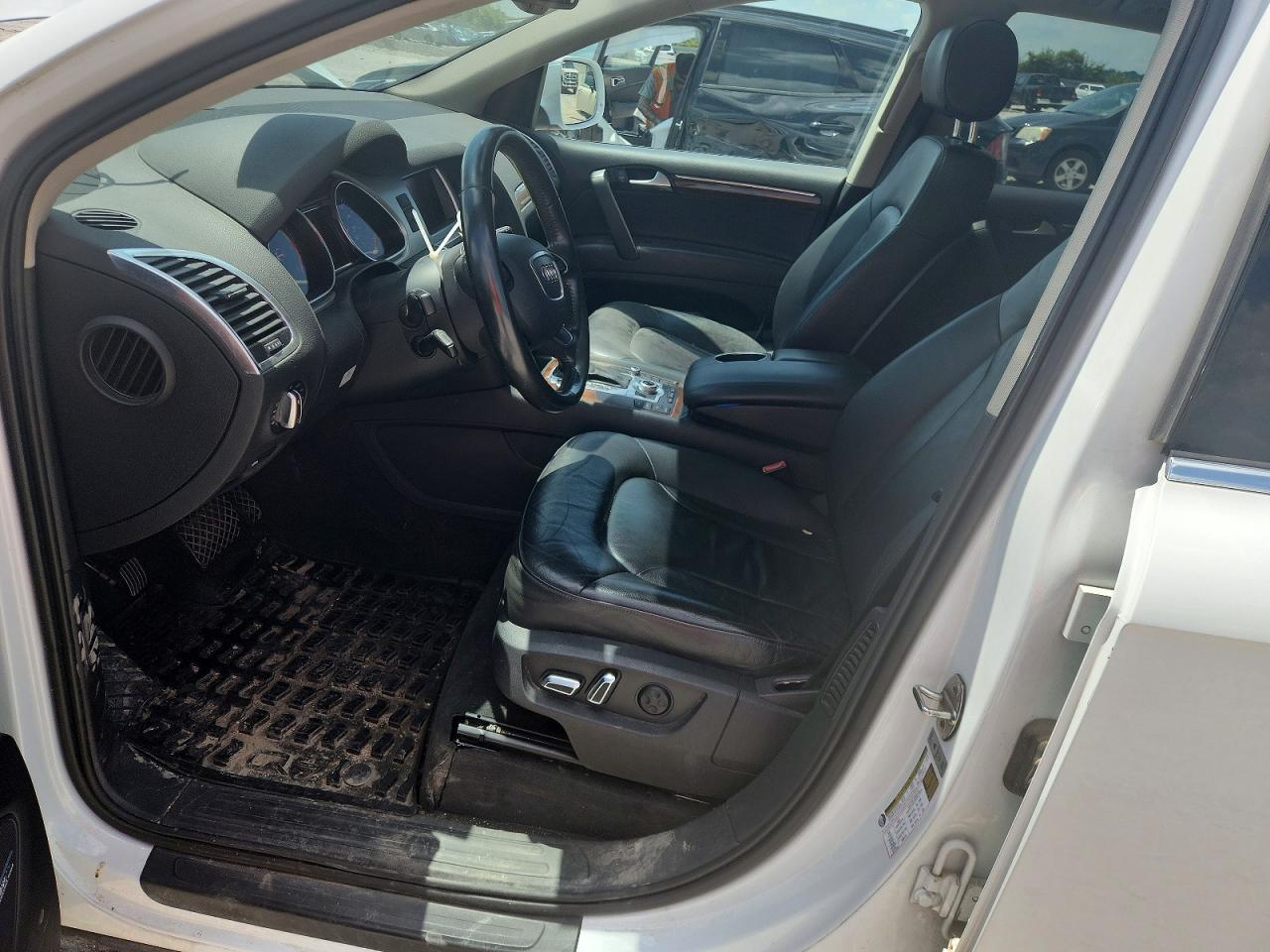 2013 Audi Q7 Premium Plus - Image 7