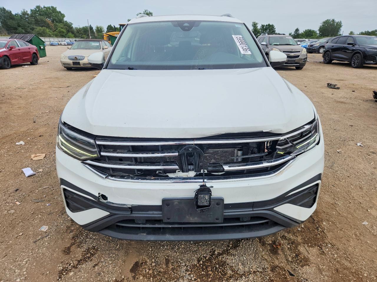 2022 Volkswagen Tiguan Se - Фото 5
