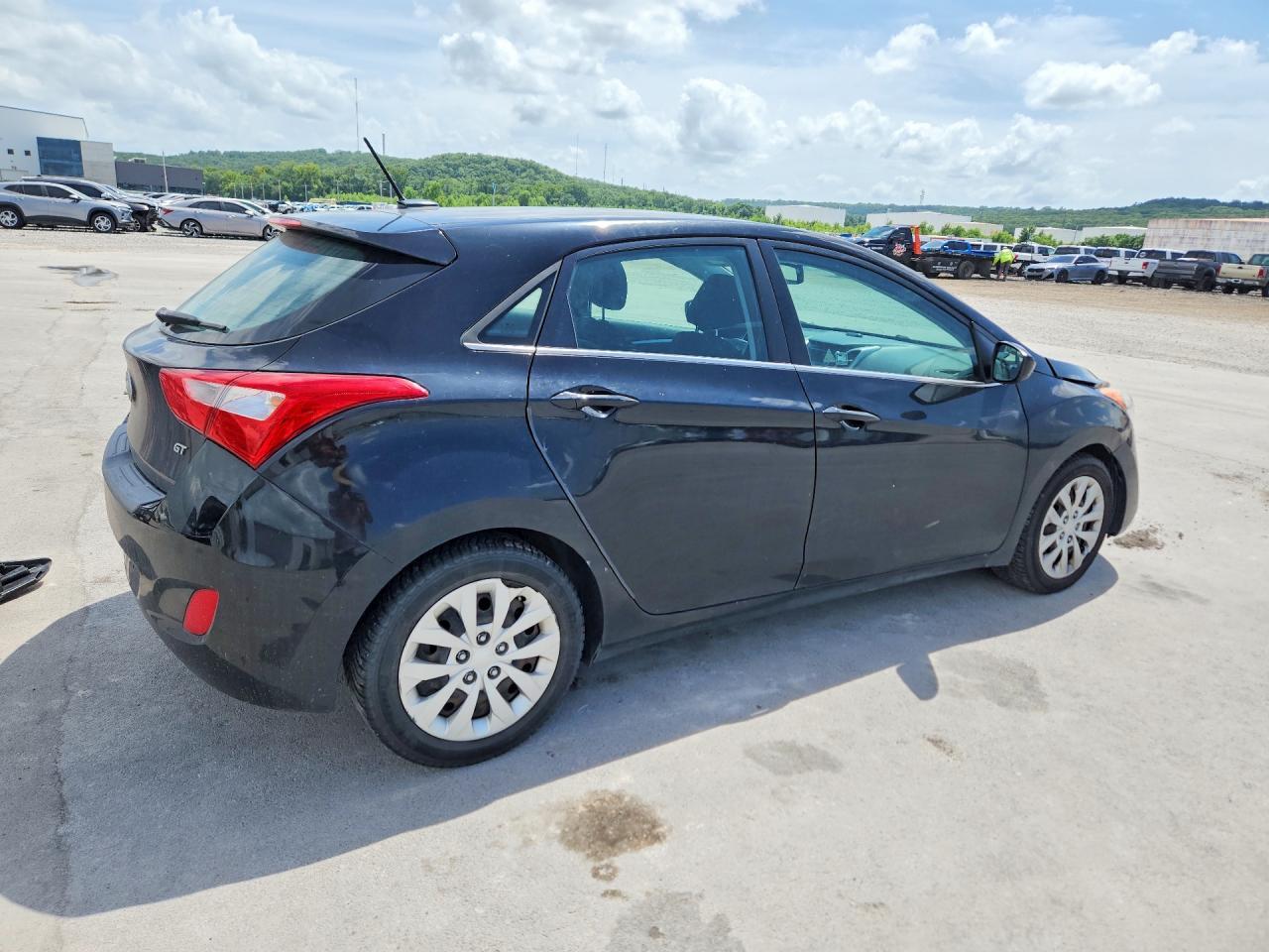 2016 Hyundai Elantra Gt Base - Фото 3