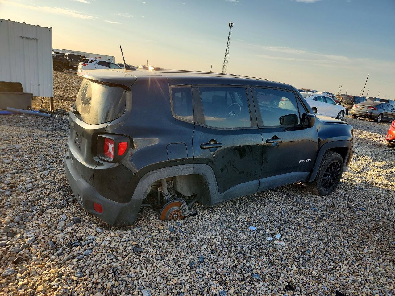 2021 Jeep Renegade Sport - Фото 3