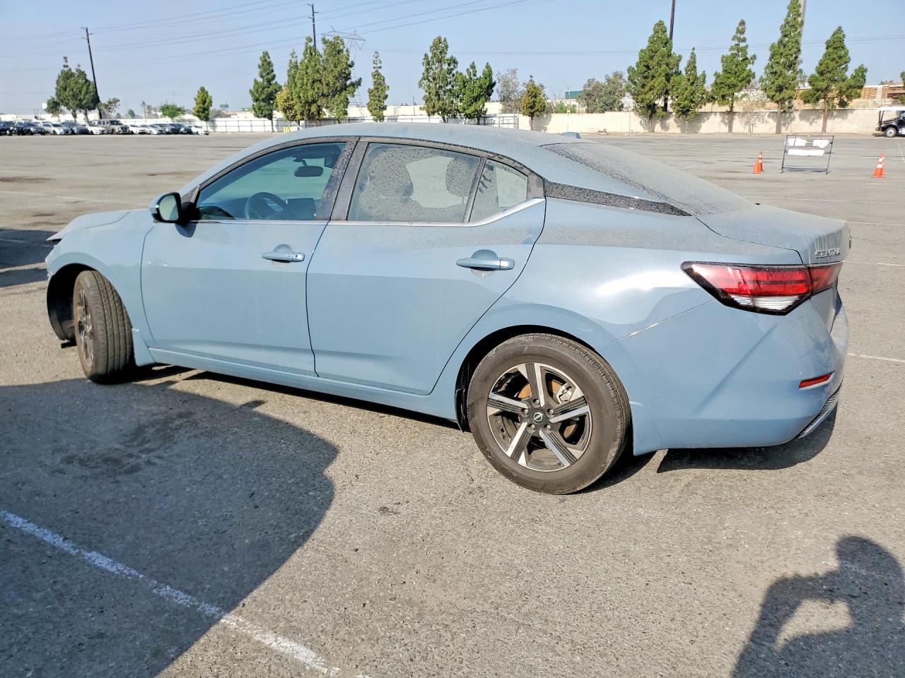 2025 Nissan Sentra Sv - Фото 2