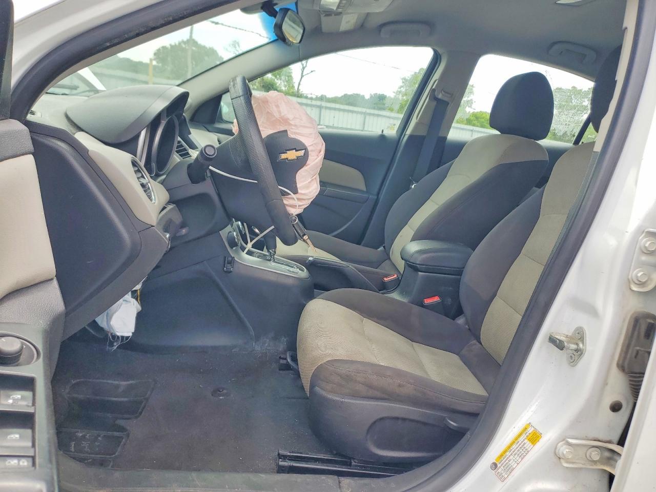 2014 Chevrolet Cruze Ls - Фото 7
