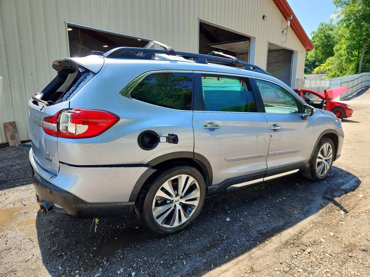 2022 Subaru Ascent Touring - Фото 3
