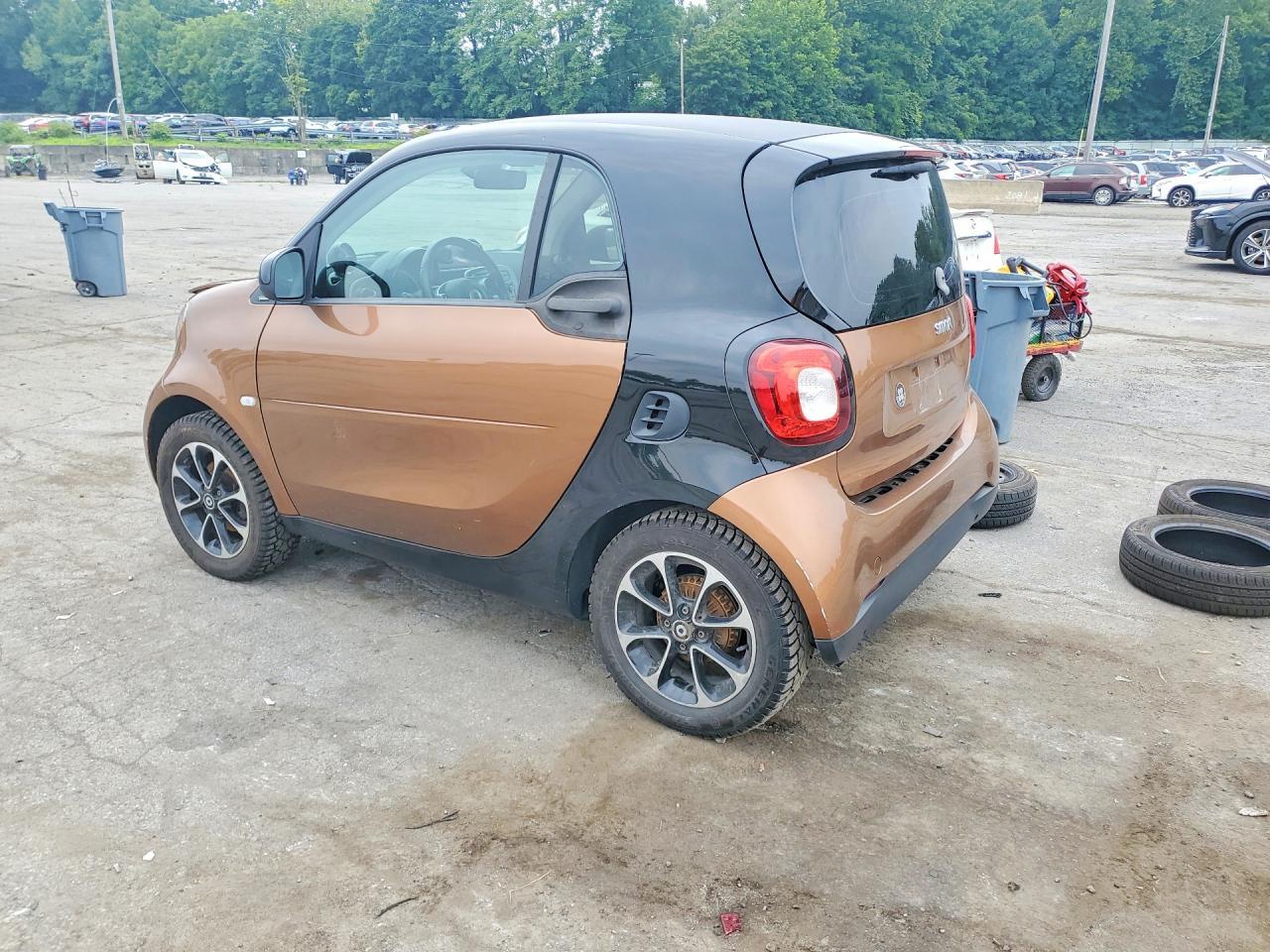 2016 Smart Fortwo - Фото 2