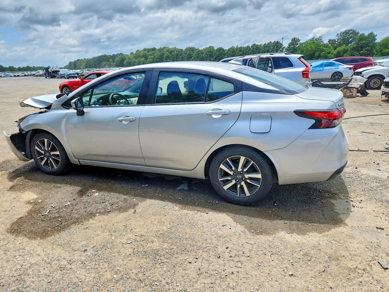 2021 Nissan Versa Sv - Image 2