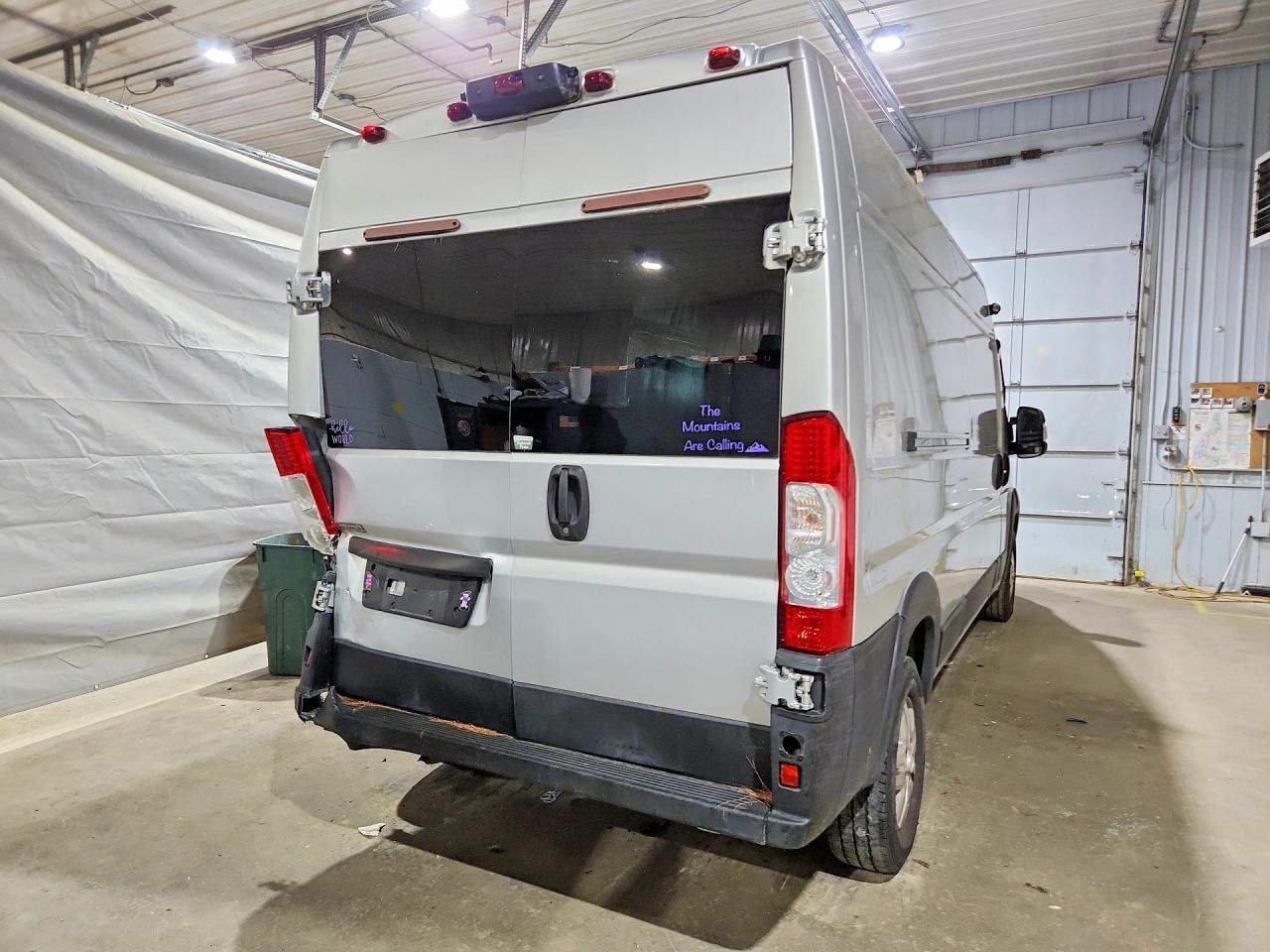 2019 Ram Promaster 2500 Delivery Van - Фото 6