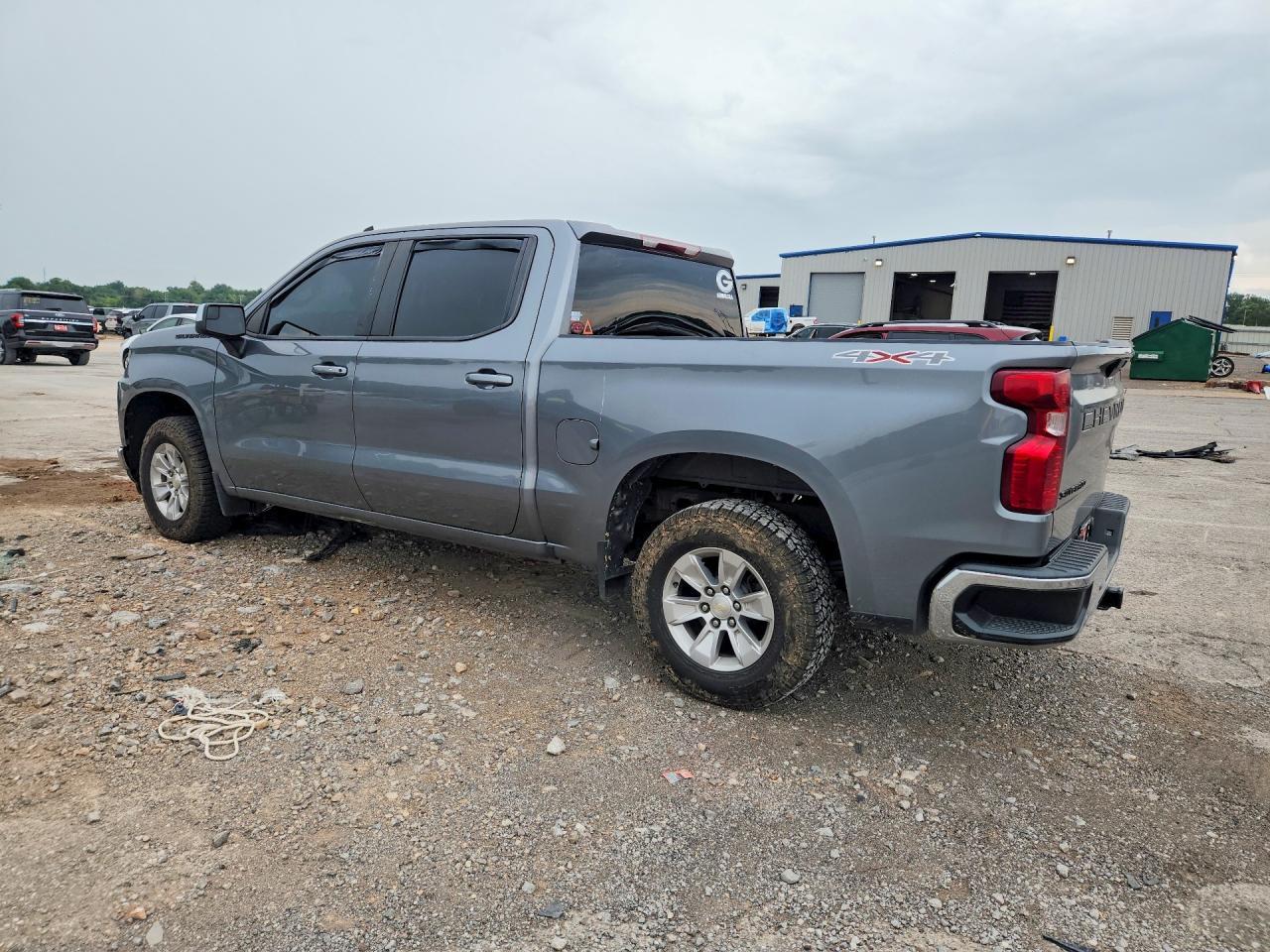 2021 Chevrolet Silverado K1500 Lt - Фото 2