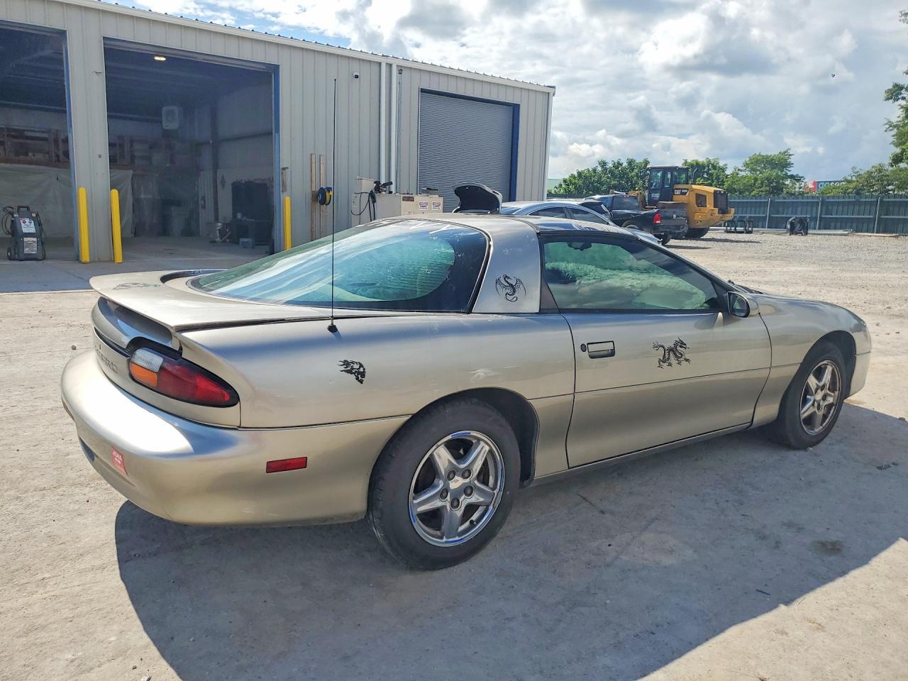 2000 Chevrolet Camaro - Фото 3
